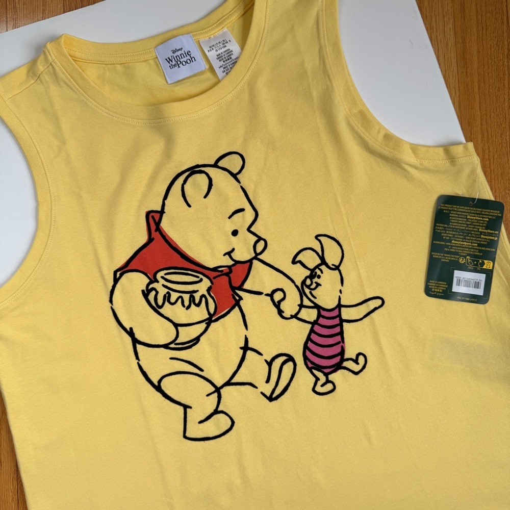 Disney Women’s  Winnie the Pooh & Piglet Graphic Tank Top Size L NWT - Picture 7 of 12